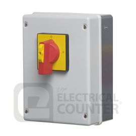 Europa LBC634PSTB Metal Clad IP54 63A 4 Pole Enclosed Manual Changeover Switch image