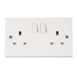 Click PRW037 Polar White 2 Gang 13A Clean Earth 2 Pole Switched Socket 