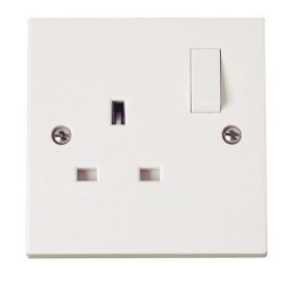 Click PRW605 Polar White 1 Gang 13A Switched Socket
