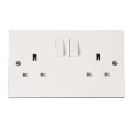 Click PRW606 Polar White 2 Gang 13A 1 Pole Switched Socket