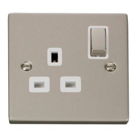 Click VPPN535WH Deco Pearl Nickel Ingot 1 Gang 13A 2 Pole Switched Socket - White Insert image