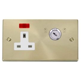 Click VPSB675WH Deco Satin Brass 1 Gang Double-Plate 13A 2 Pole Neon Lockable Socket - White Insert image