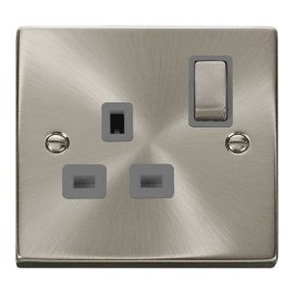 Click VPSC535GY Deco Satin Chrome Ingot 1 Gang 13A 2 Pole Switched Socket - Grey Insert