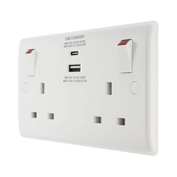 5 x Bg Nexus 13A 2 Gang SP Switched Socket With 2 x 3A USB Chargers BG 822U3 