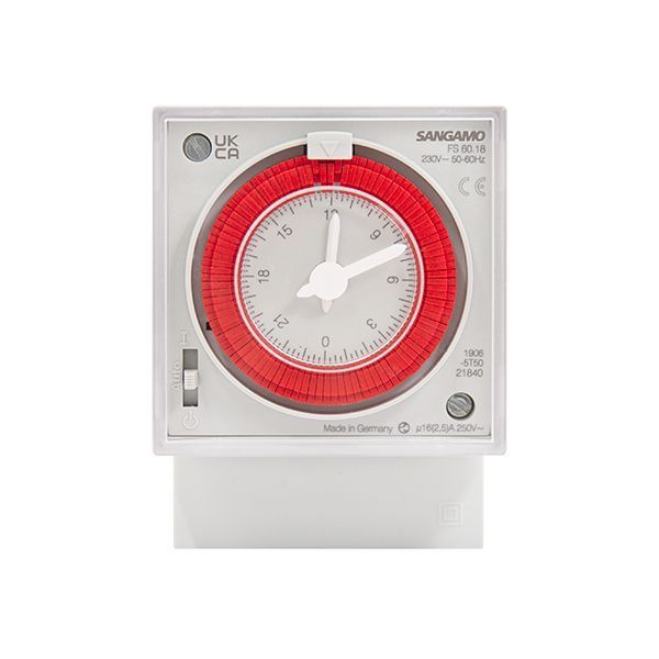 Standard 16A Analogue 24 hr Timer with Manual Override